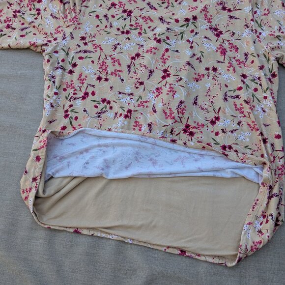 Chico's Beige Floral Short Sleeve Tee - Picture 5 of 8